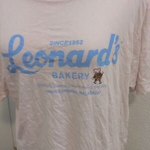 ✅Leonard's Bakery Malasada Hawaii Island Uniqlo Pink T-shirt Top